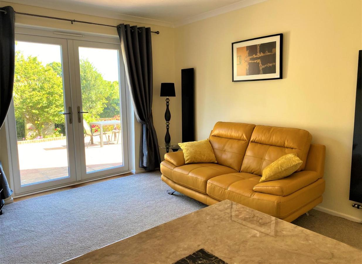 Luxury Suntrap In Private Complex St Leonards Hastings Exterior foto